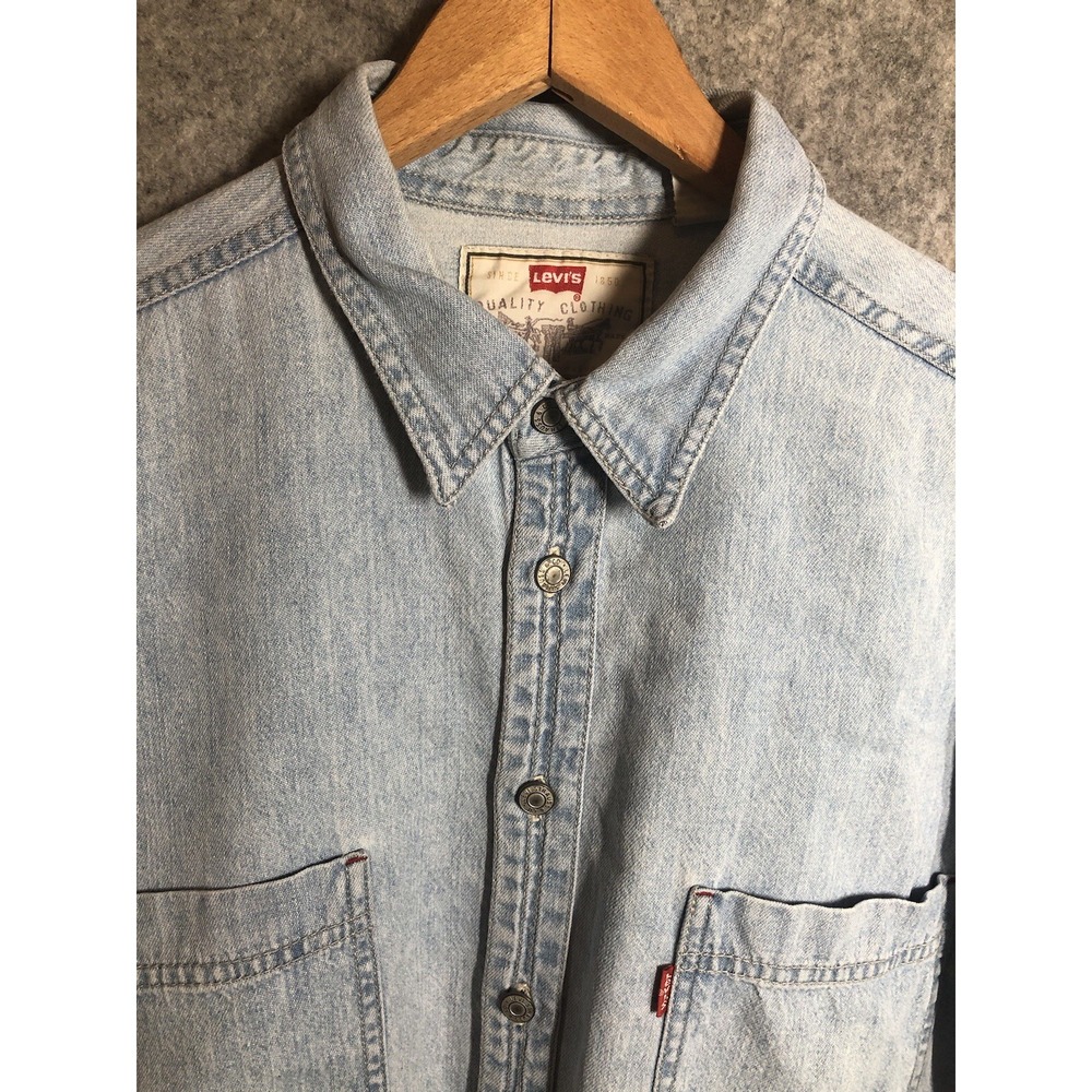 Levi Strauss Shirt Mens Large Blue Denim Chambray Workwear Hike Fish Outdoors
